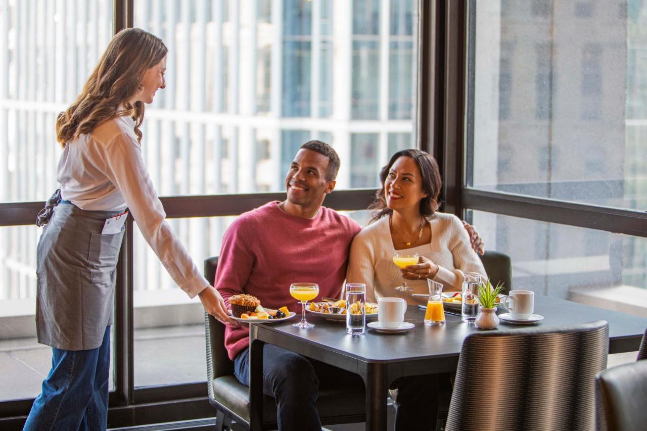 Voco Chicago Downtown - Riverwalk By Ihg Экстерьер фото